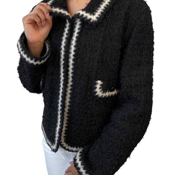 CHANEL Vintage 98A CC Logo Button Tweed Jacket #38 Black White Wool [106482] - Picture 2 of 12